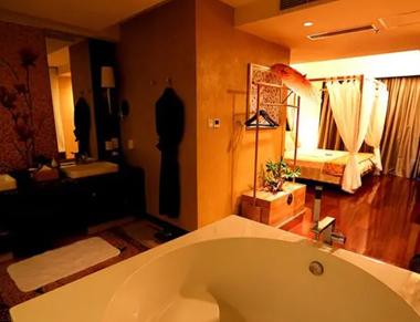 西安长安区养生会所的黄昏恋：当爱情遇上八十岁